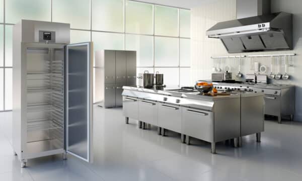 Réfrigérateur GN 2/1 avec refroidissement par ventilation – Image 3