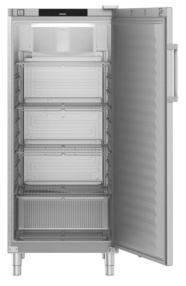 Réfrigérateur avec refroidissement par ventilation